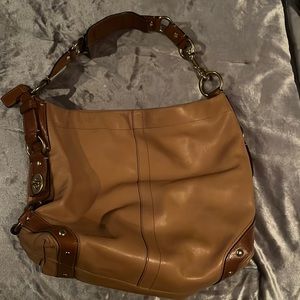 Beautiful tan Genuine Leather Authentic COACH Bag